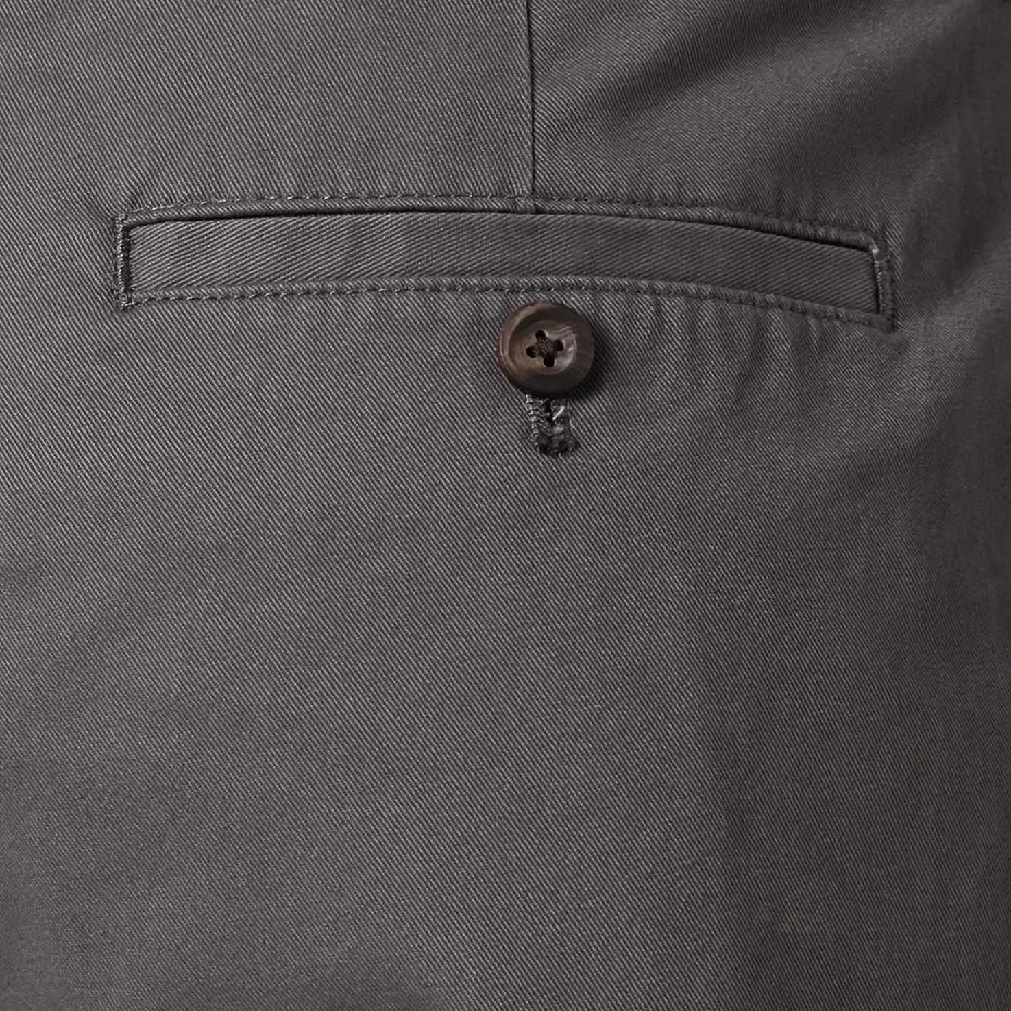 Amazon Essentials Men's Classic-Fit 7" Chino Short