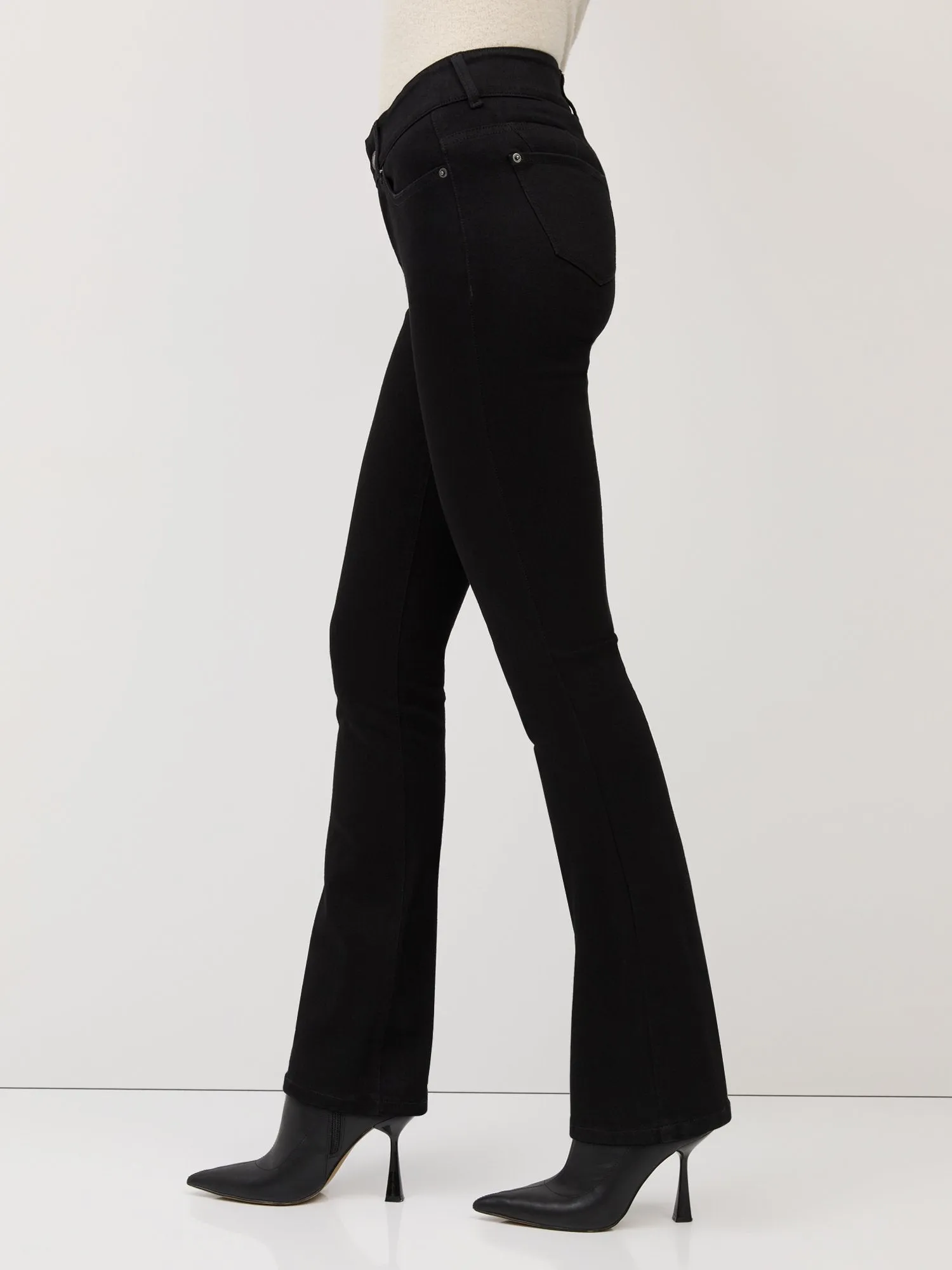 Curvy High-Waisted Barely Bootcut Jeans - Black