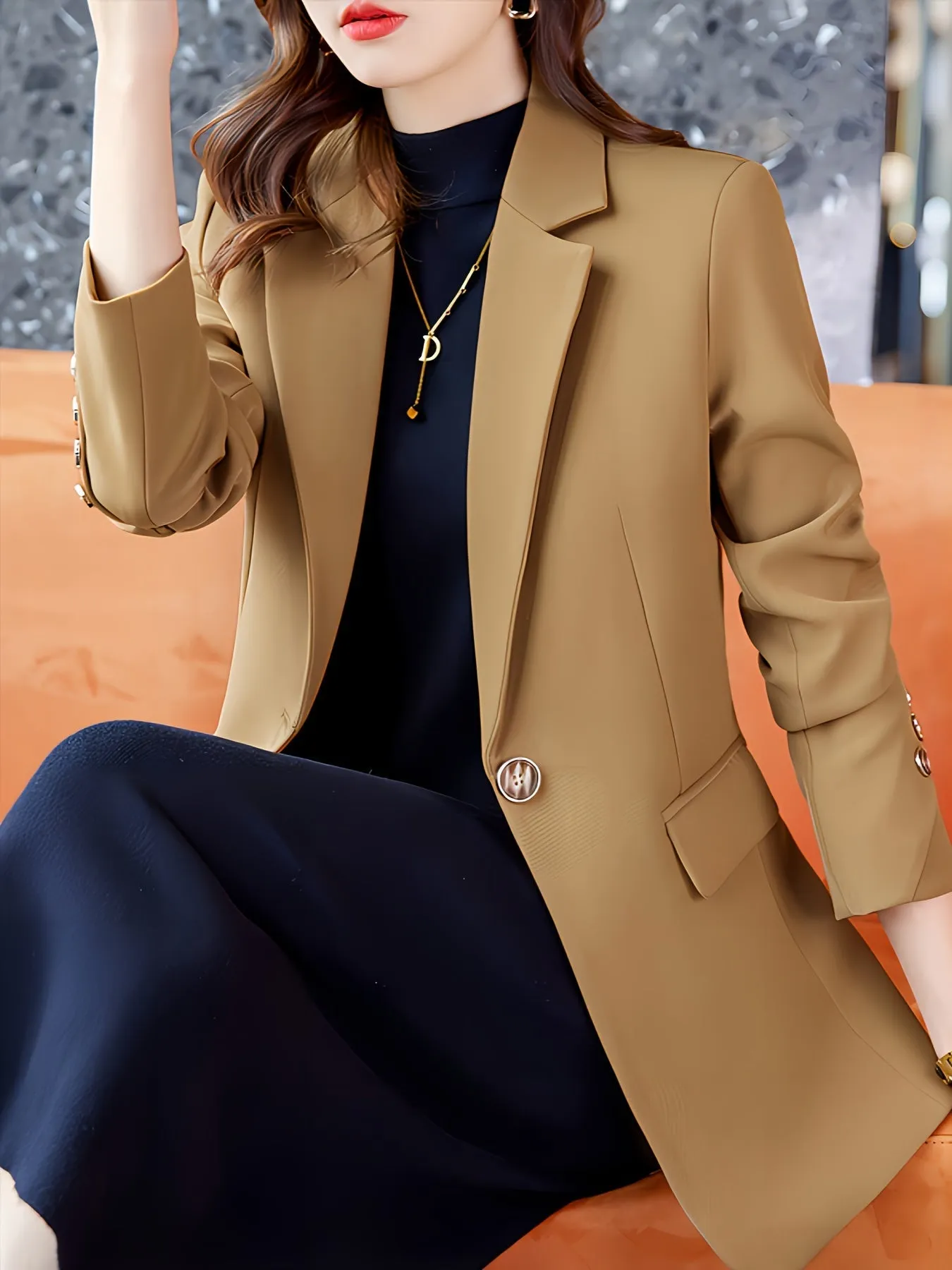 LOTESSA | Elegant Blazer with Engraved Collar and Buttons