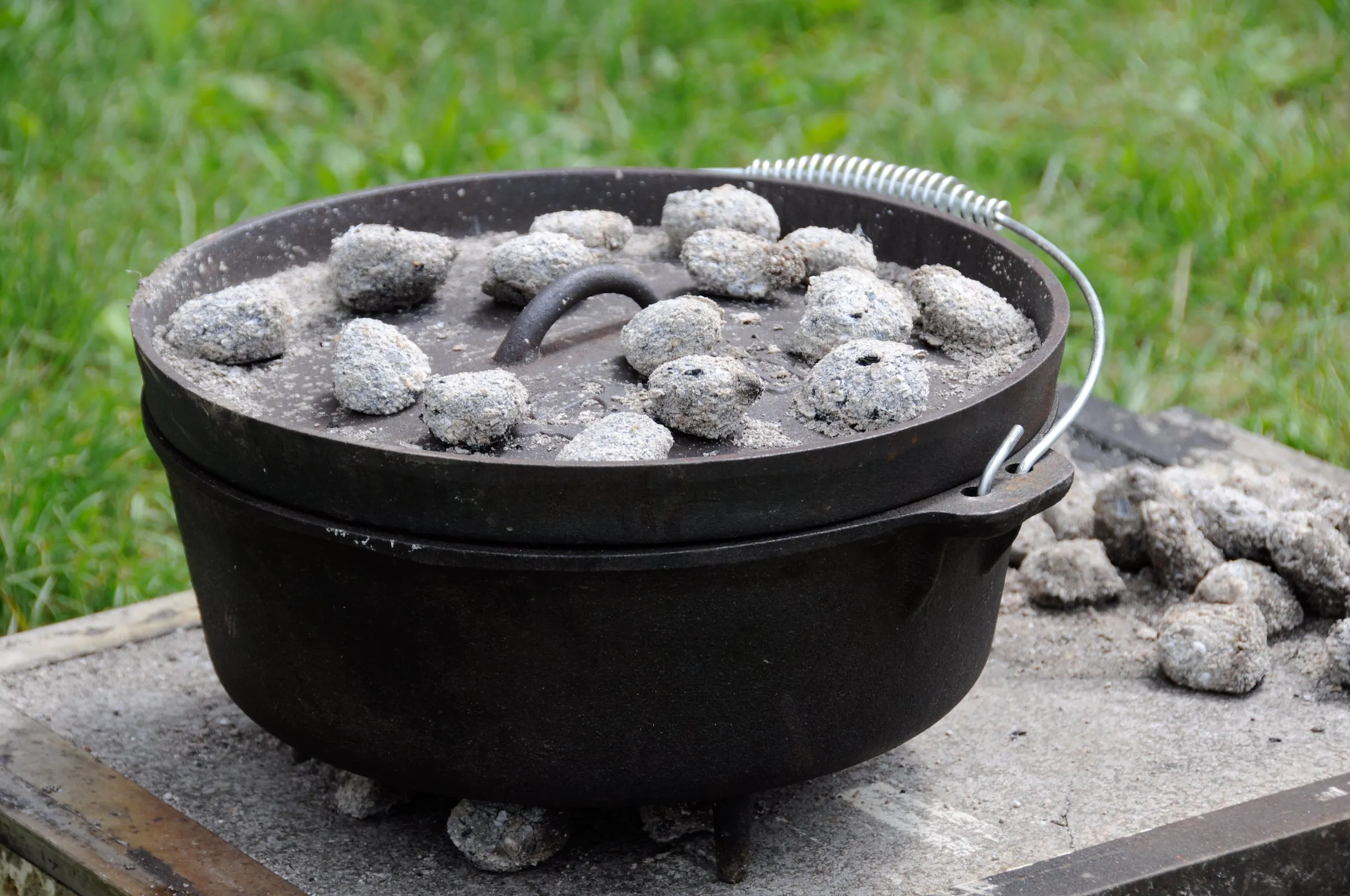 Magnetic Dutch Oven Guide