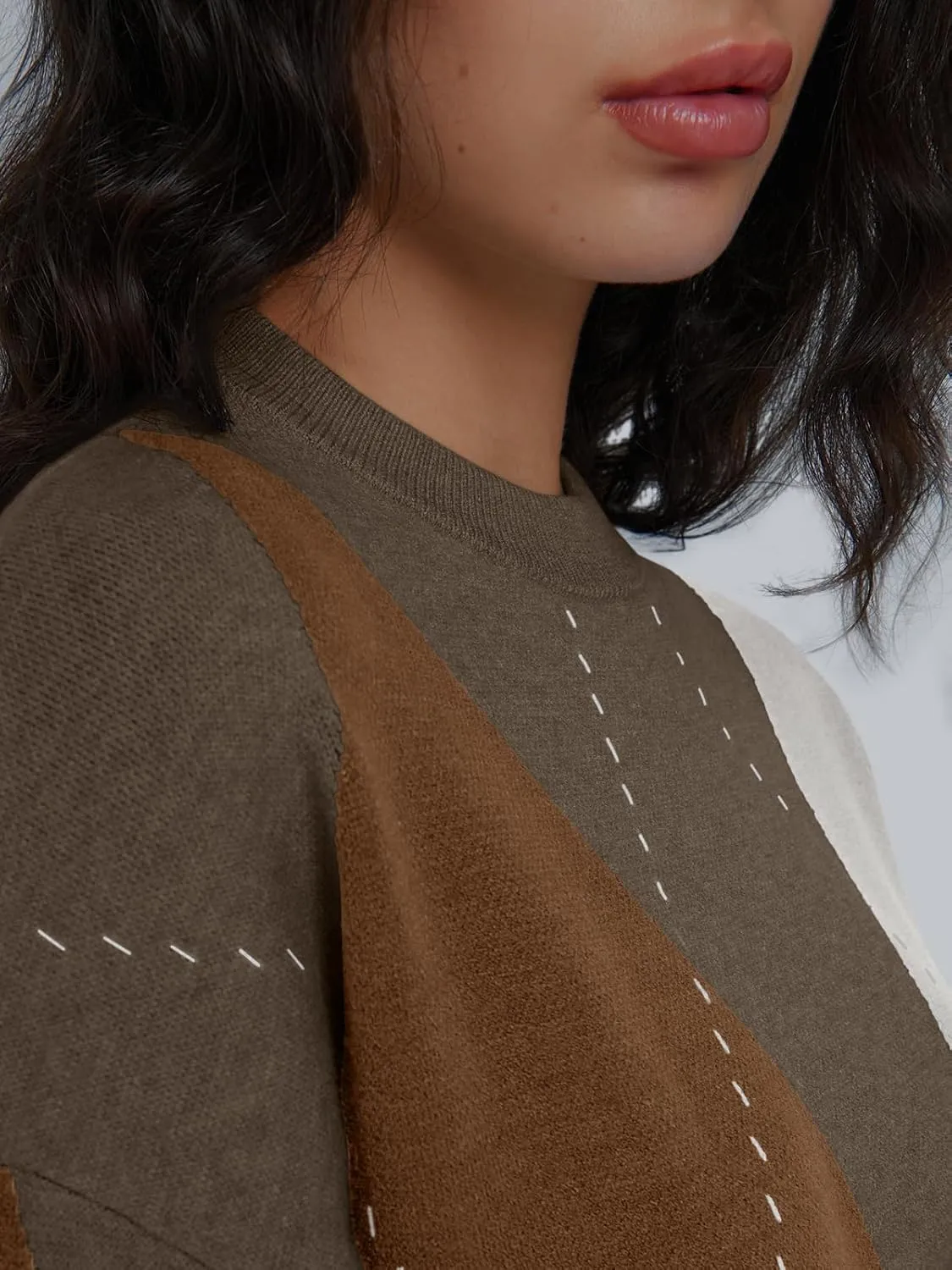 Trendy Queen Women's Color Block Argyle Plaid Oversized Chunky Knit Crewneck Sweaters 2024