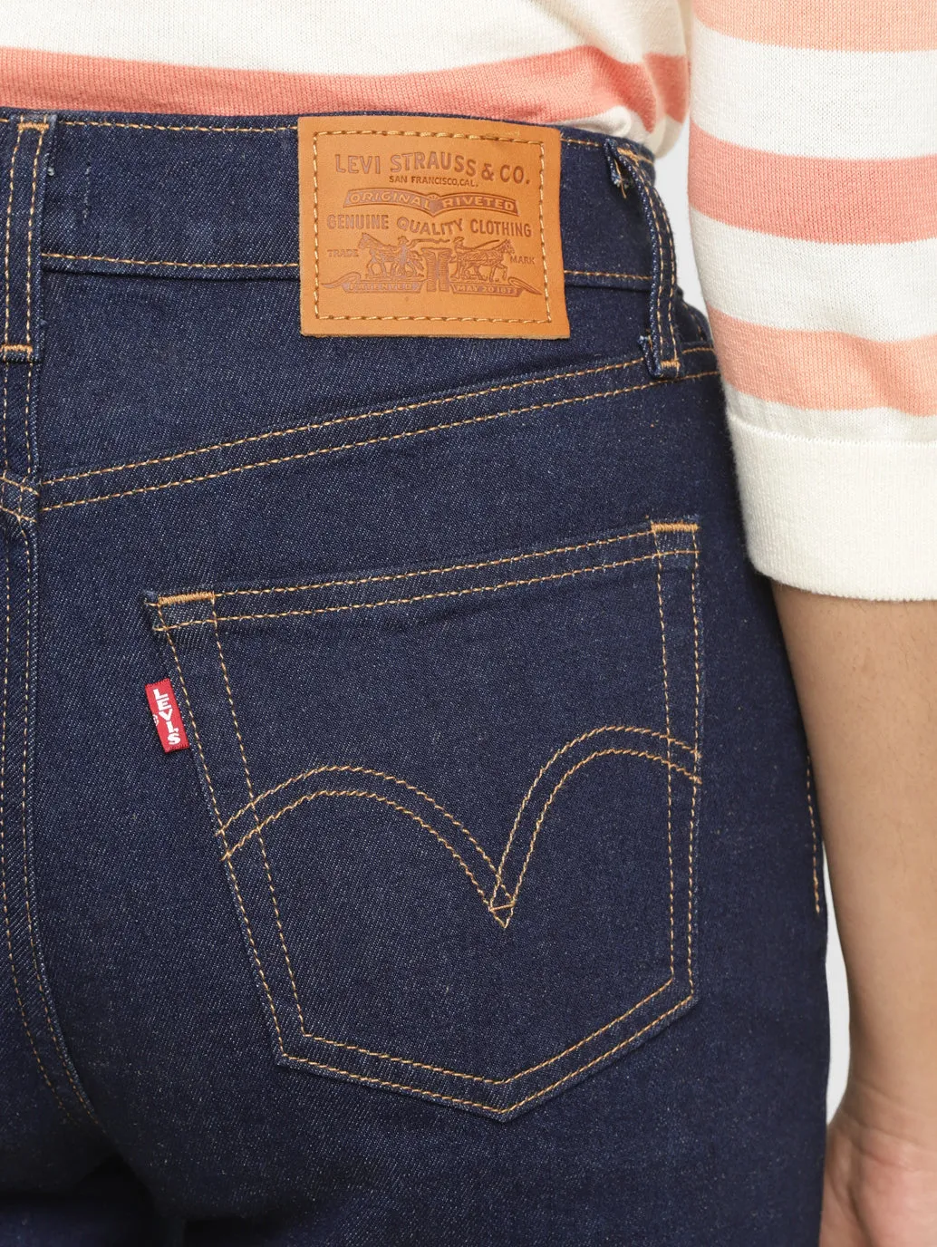 Women's 550'92 Navy Blue Relaxed Fit High Rise Jeans