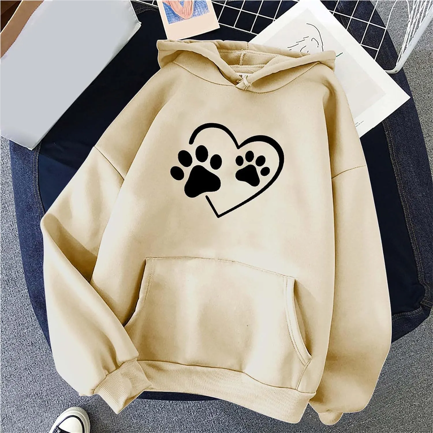 Womens Long Sleeve Loose Fit Hooded Sweatshirts Cute Heart Print Pullover Drawstraing Casual Fall Fashion Hoodies