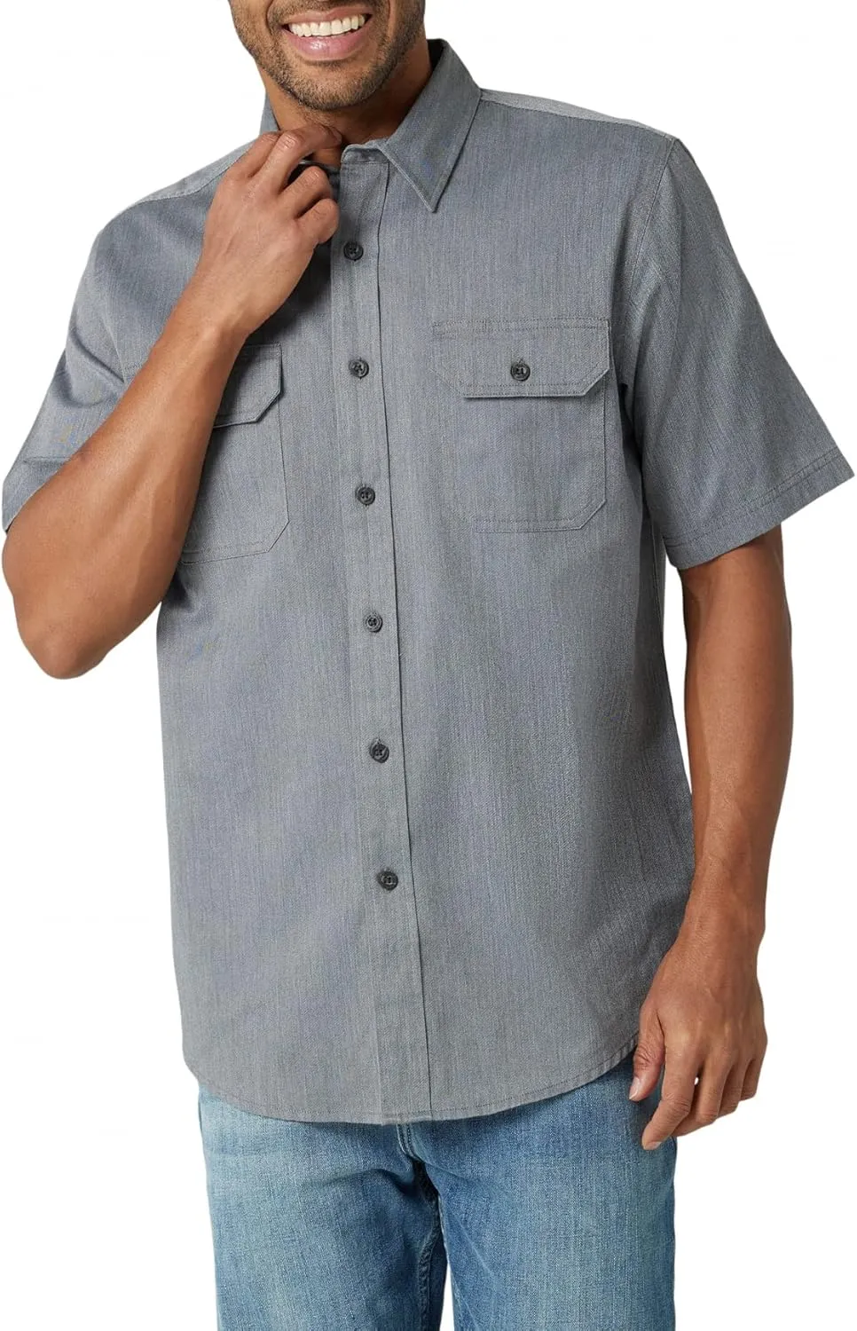 Wrangler Authentics Men's Short Sleeve Classic Woven Shirt