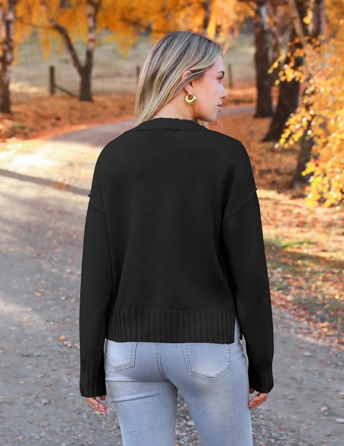 Zeagoo Women's Cropped Cardigan 2025 Fall Button Sweaters V Neck Long Sleeve Cardigans Knit Outwear